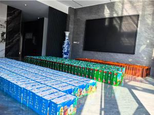 一份中秋禮，傳遞公司愛。